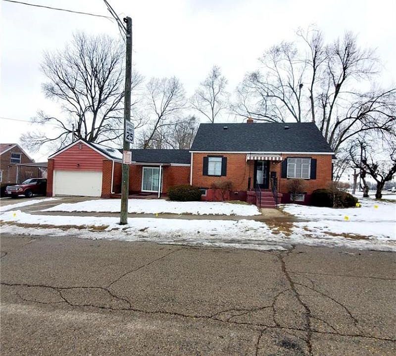 1st image of 1321 S Edwin C Moses Blvd