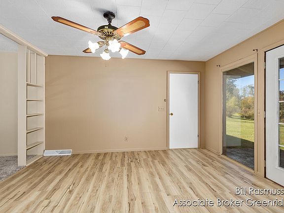 5th image of 5454 Beaver Dr