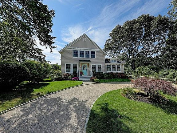 3rd image of 11 Fairport Ave