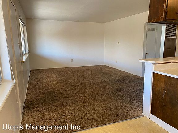 2nd image of 930 Paiute Ln APT 14