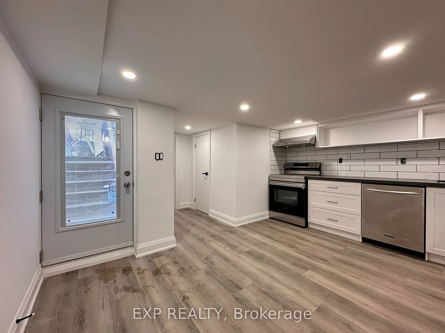 2 bed, $2,200 — Photo 3