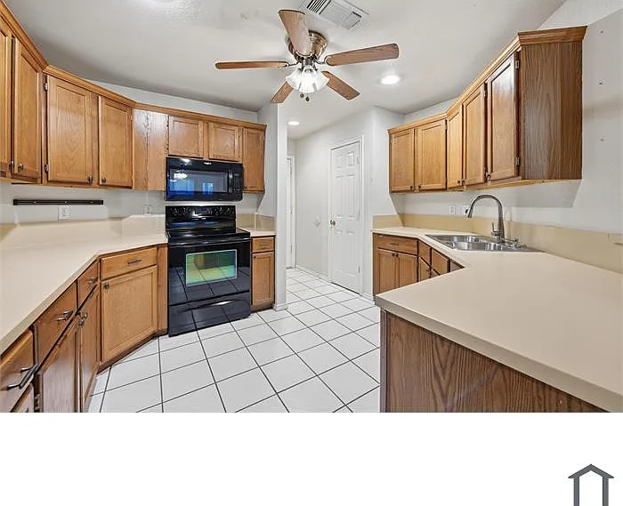 11912 Rhulen Ct — Photo 14