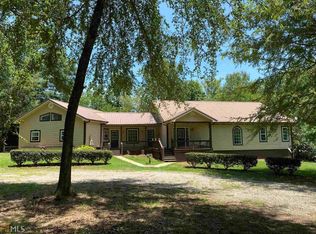 210 Maple St, Maxeys, GA 30667