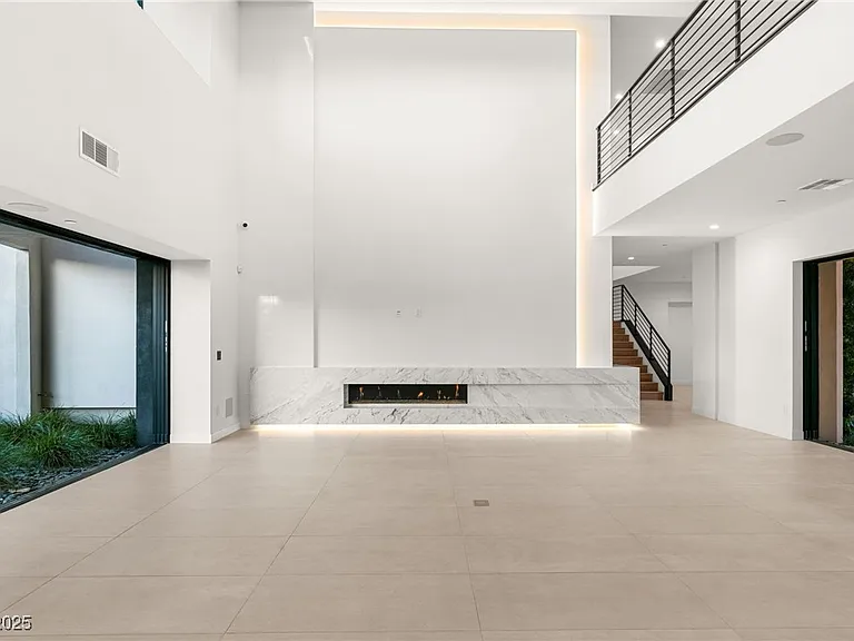 7385 Heron Canyon Ct — Photo 6