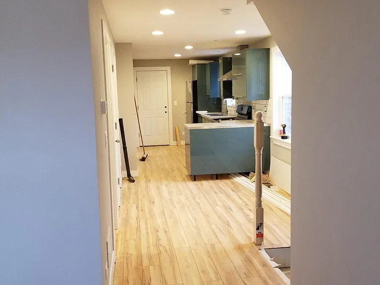5733 W Grover St #1F — Photo 2