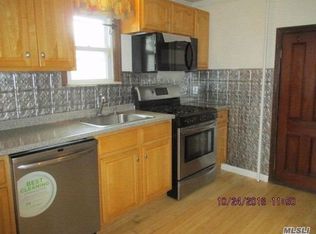 242 Rider Ave, Patchogue, NY 11772