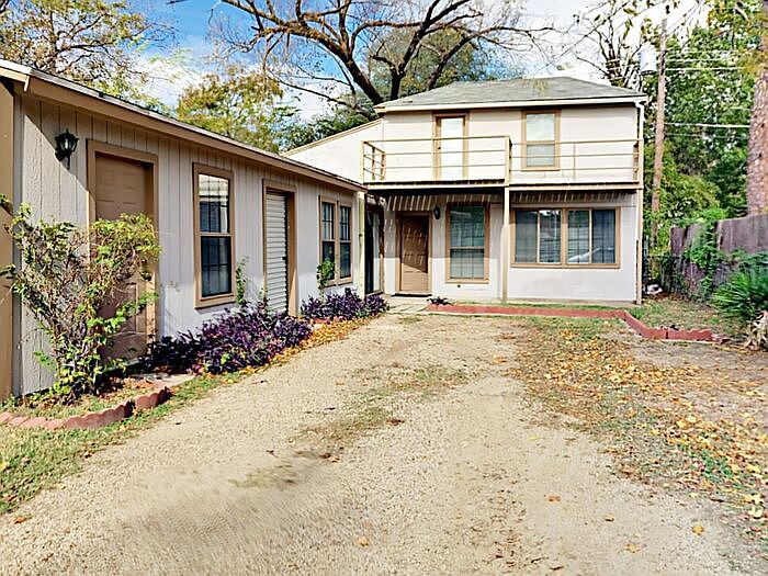 1st image of 2615 Primrose Ave