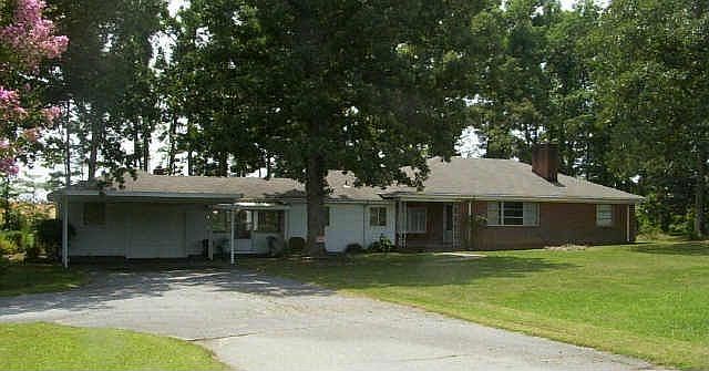 5330 McLeansville Rd summertime
