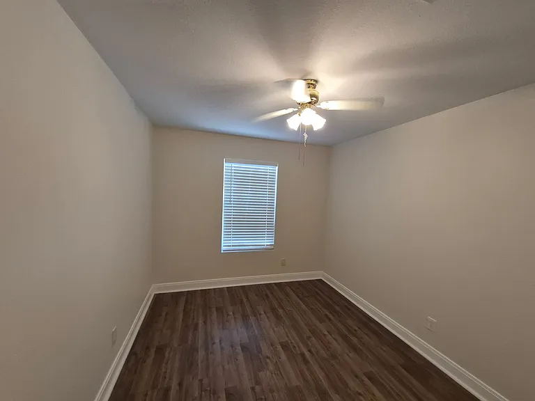 12634 Carriage Blvd — Photo 37