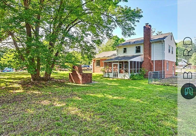 8501 Woodward Dr — Photo 36
