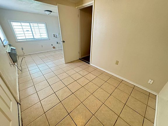 2nd image of 3313 Cranford Ave