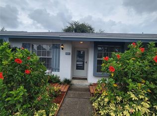 7229 Parkside Villas Dr, Saint Petersburg, FL 33709