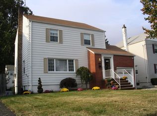 1070 Mayfair Rd, Union, NJ 07083