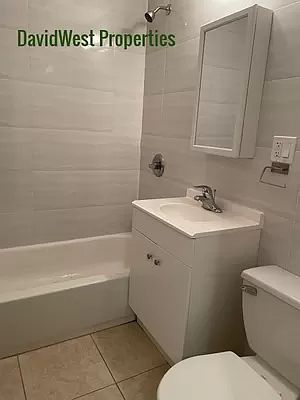 3rd image of 709 Flatbush Ave #2