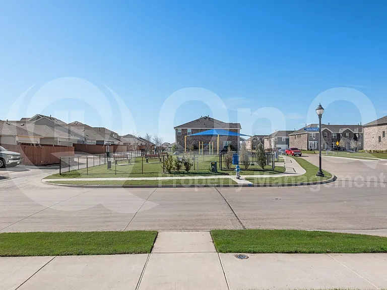 3750 Honey Daisy Dr — Photo 3