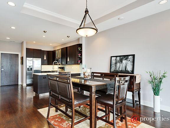 3rd image of 1937 W Diversey Pkwy APT 4C