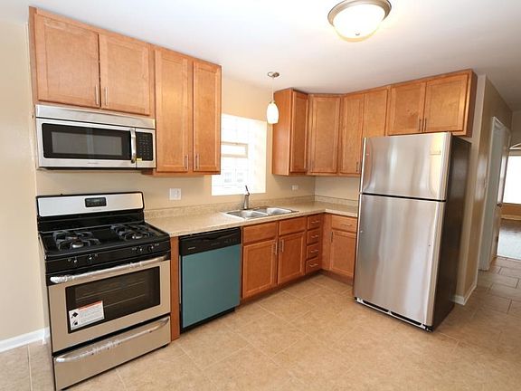 4th image of 8553 S Oglesby Ave