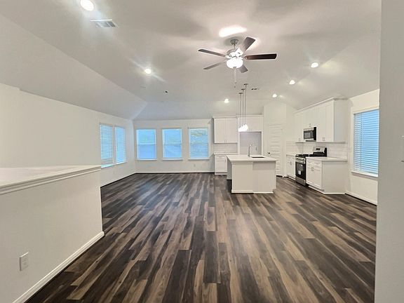 3rd image of 14963 Eagle Feather Dr