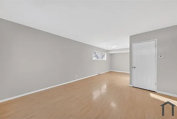 3 bed, 873 sqft, $1,499 — Photo 3