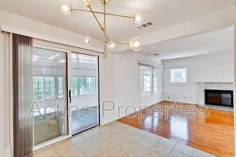 3 bed, 1.0 bath, 1000 sqft, $4,250 — Photo 1