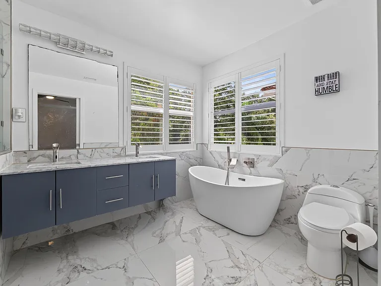 6544 Adriatic Way — Photo 10