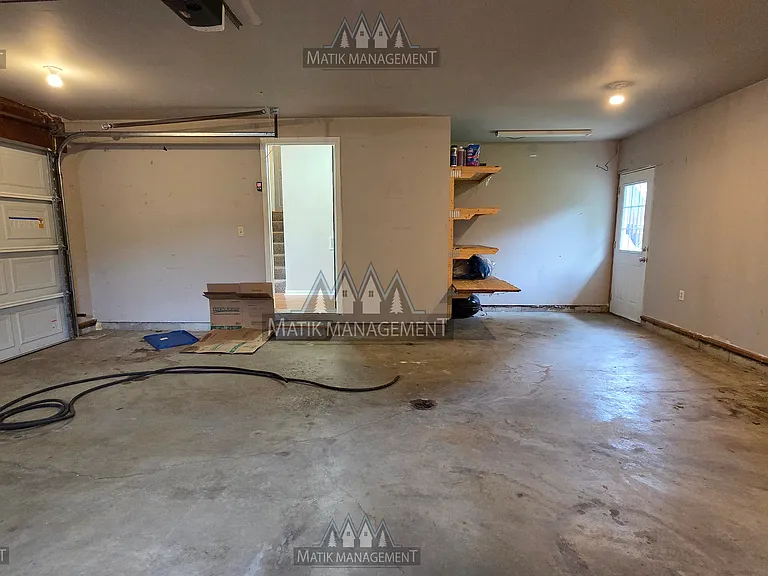 2609 25th St NW — Photo 8
