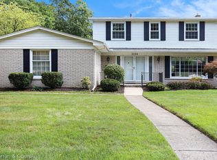2109 Joanne Dr, Troy, MI