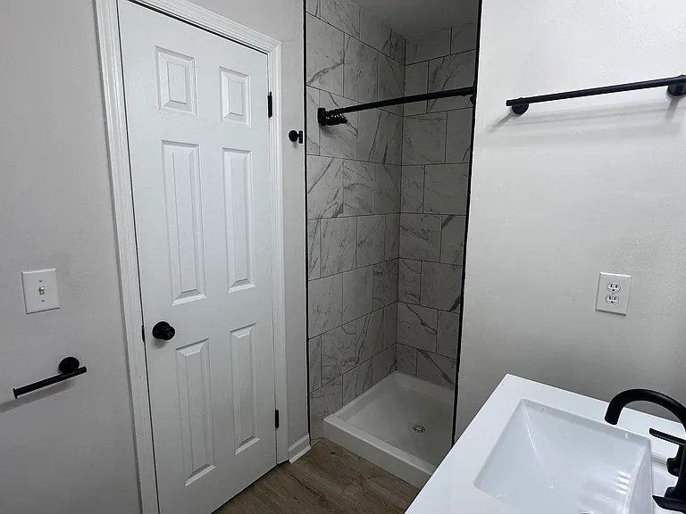 2909 Woodhill Ln — Photo 16