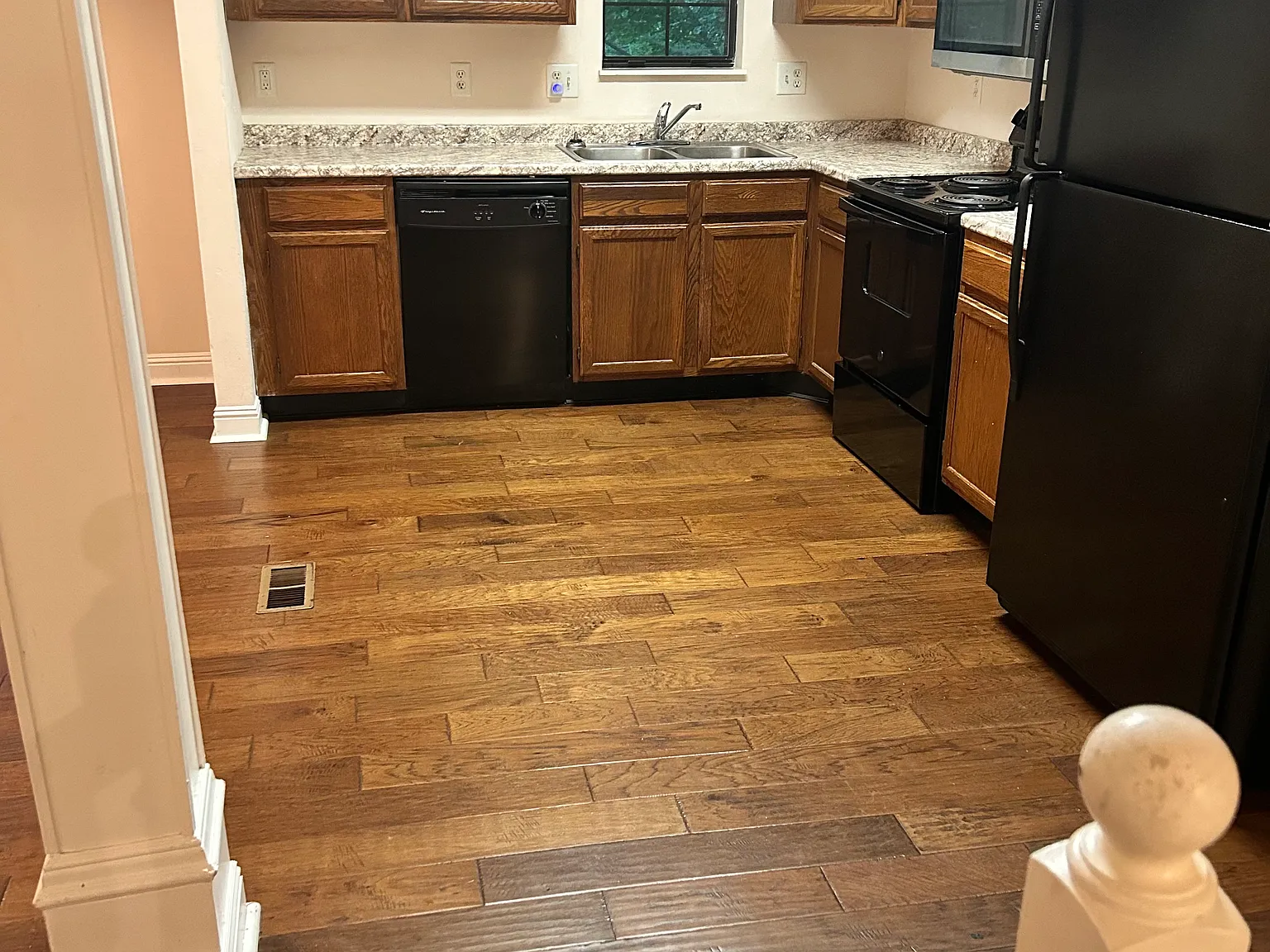 945 Wildwood Garden Dr — Photo 3