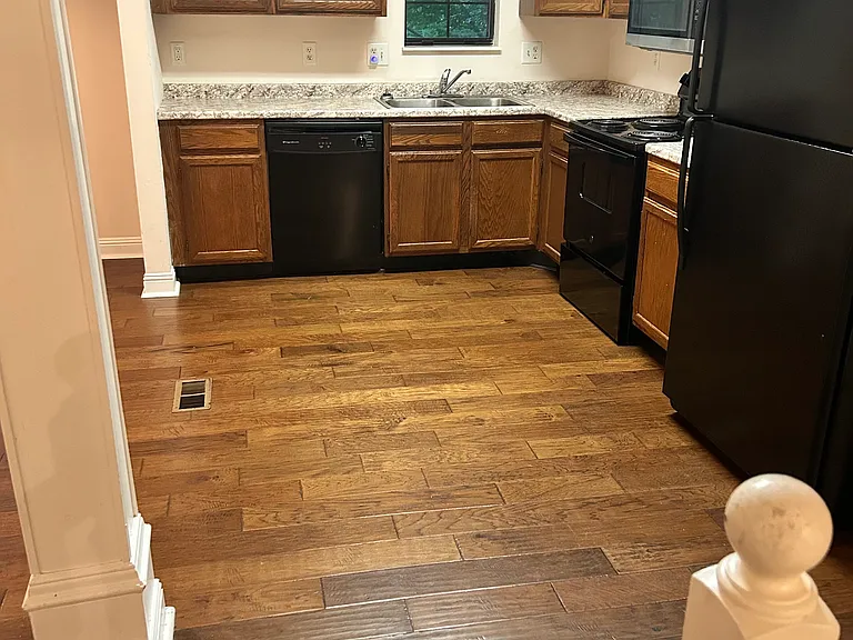945 Wildwood Garden Dr — Photo 3