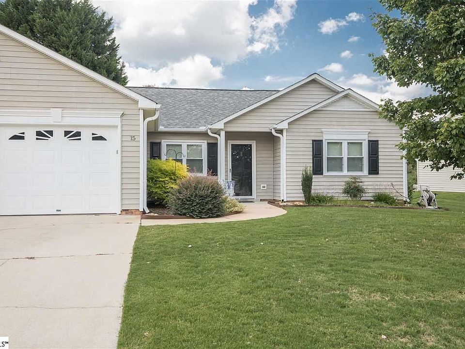 1st image of 15 Windcrest Dr