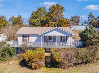 2566 Lakeshore Dr, Bean Station, TN 37708