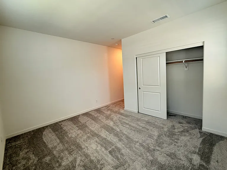 2622 E Scarlett Ln — Photo 22