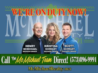 213 Summertree Pl, Holts Summit, MO 65043