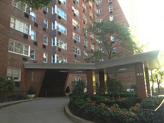 5th image of 345 W 58th St APT 14F