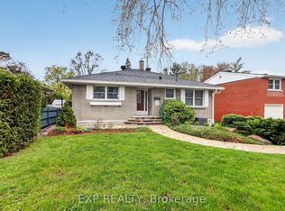 632 Chadburn Ave, Ottawa, ON K1G0Y7
