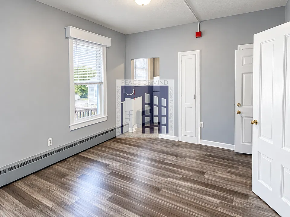 30 Bellevue Ave #3