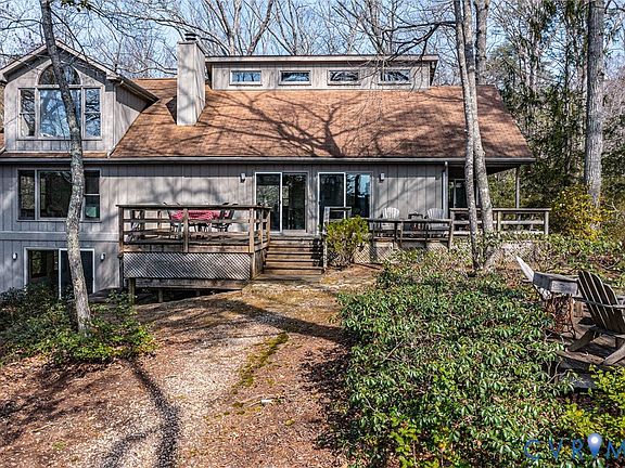 2nd image of 188 Hidden Cove Ln