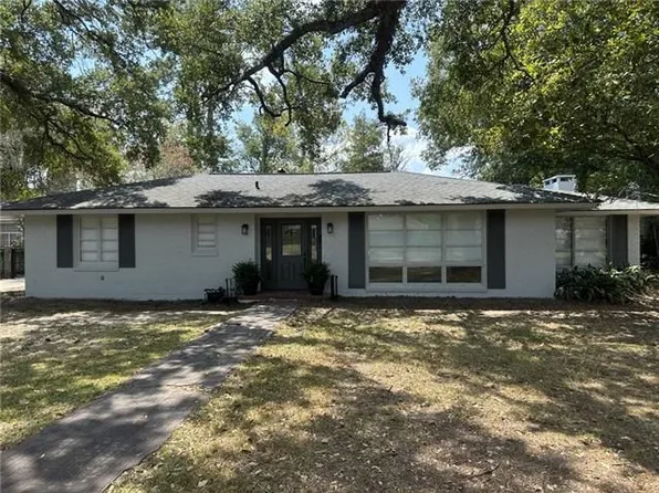 115 College Dr, Hammond, LA 70401