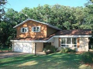 307 N River Rd, Burlington, WI 53105