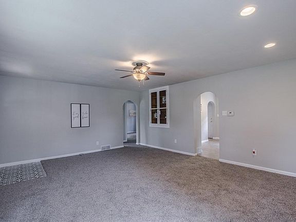3rd image of 323 Buckeye Ave
