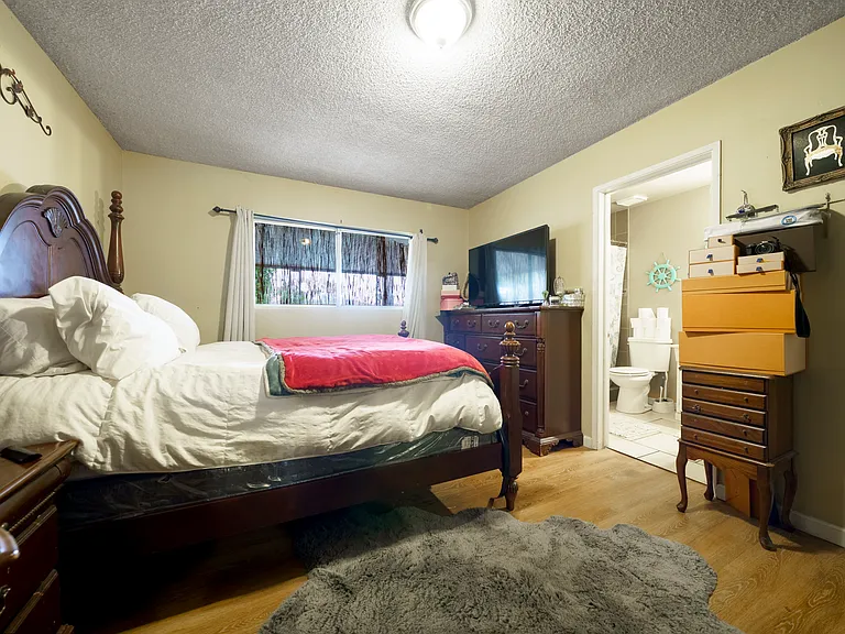 3520 Planz Rd — Photo 11