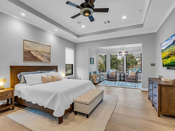 4th image of 7410 Fort Augusta Ct