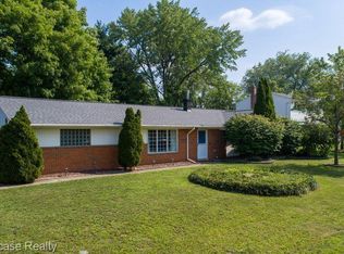 40646 Rock Hill Ln, Novi, MI 48375