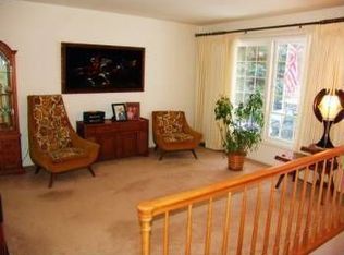 2657 Sager Rd, Valparaiso, IN 46383