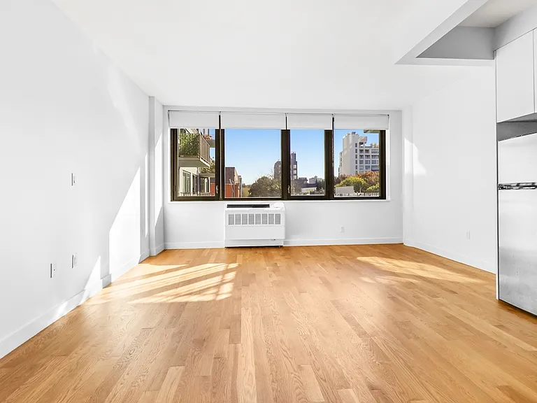 316 Bergen St #413 — Photo 3