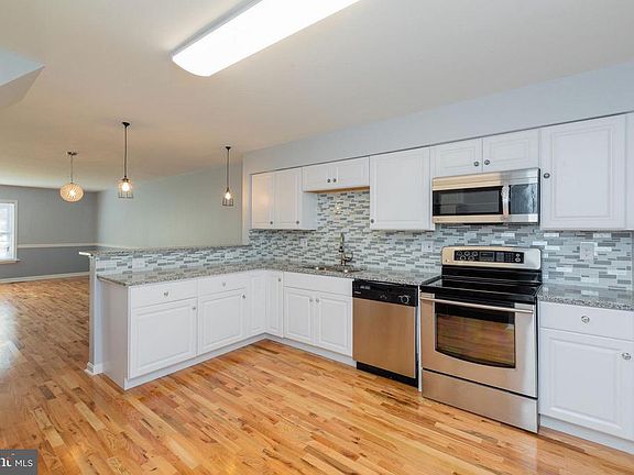 4th image of 11315 Kettering Pl