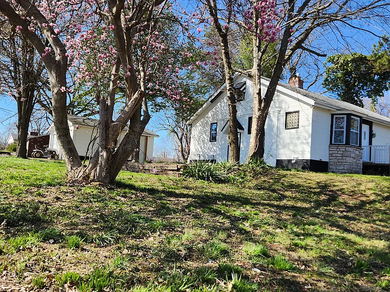 1115 Reale Ave — Photo 26