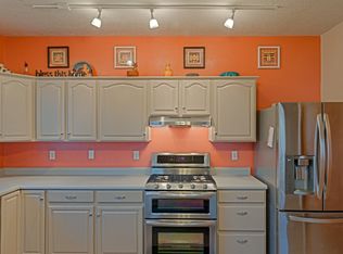 2866 Pine Forest Dr SE, Rio Rancho, NM 87124