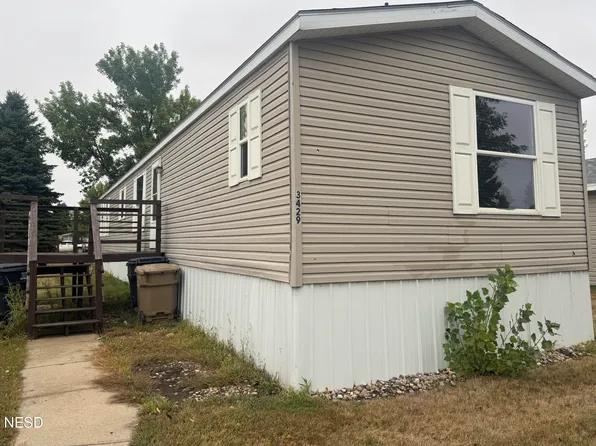 3429 13th Ave SW, Watertown, SD 57201